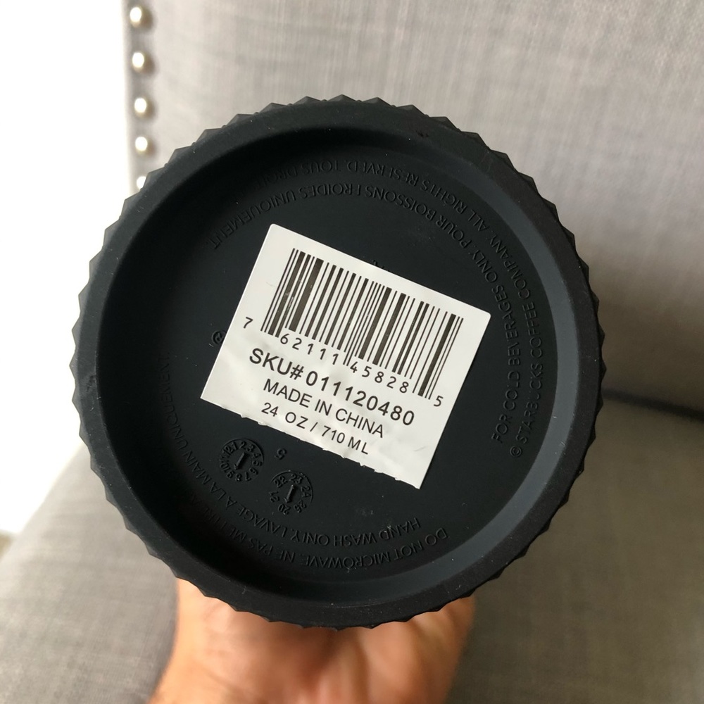 🖤 Starbucks Matte Black Studded Plastic Tumbler🖤 - Picture 4 of 7